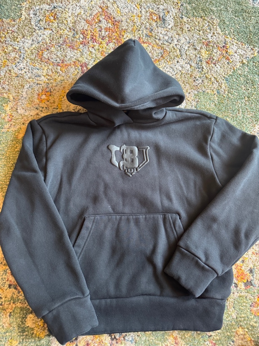 BASEBALL LIFESTYLE 101 SCRAMBLED BLACKOUT BOYS HOODIE IN SZ YM…GENTLY WORN!